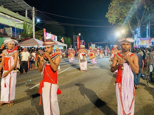 Dambadeniya Esala Perahera